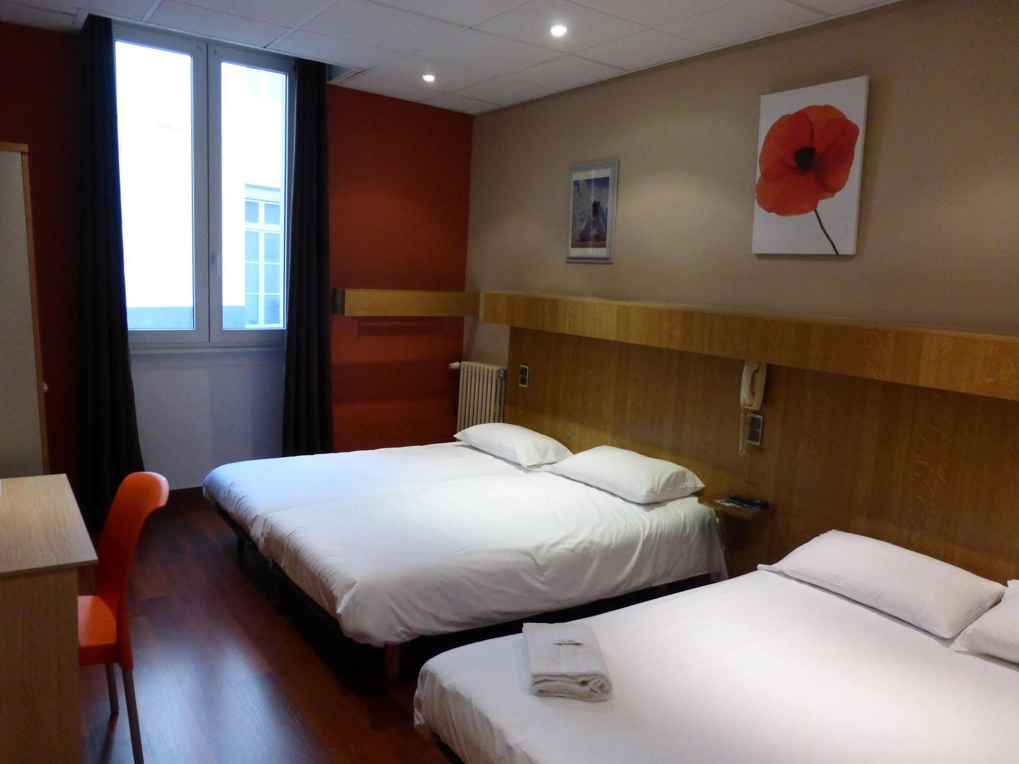 Hotel Abalone - Centre Gare Nîmes Exteriör bild
